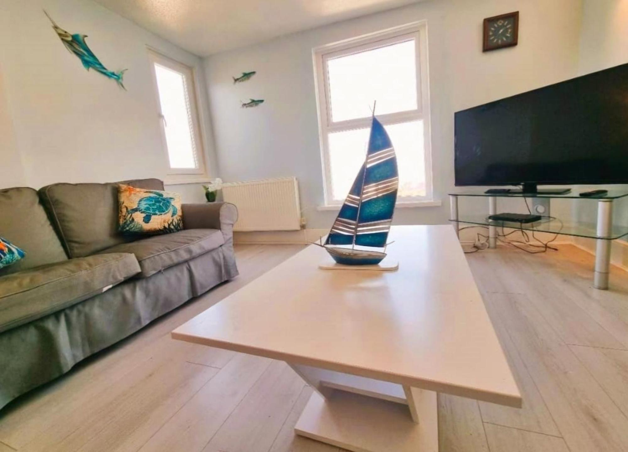 Sea Views, Big 2 Bed Flat Close To Beach & Harbour Ilfracombe Esterno foto