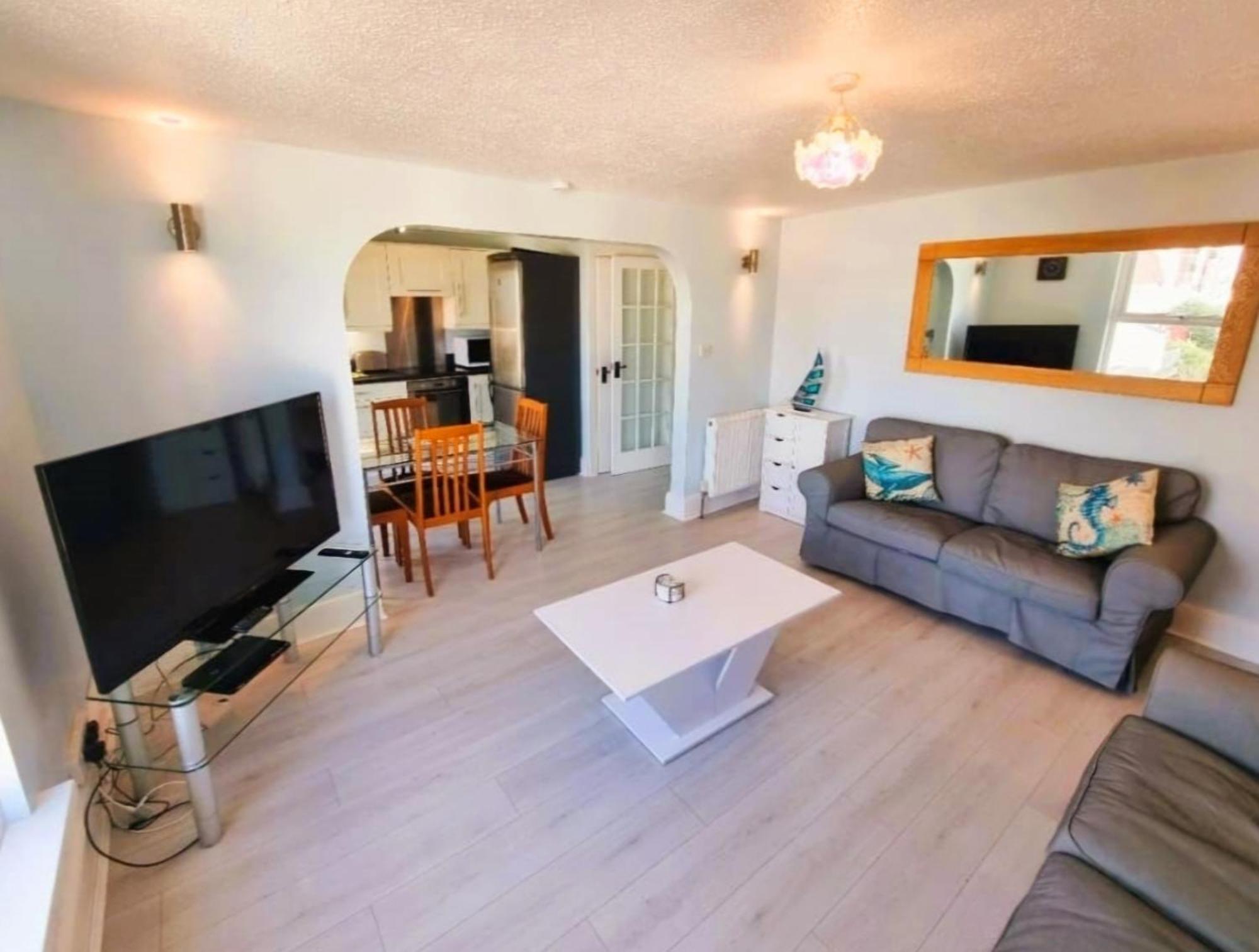 Sea Views, Big 2 Bed Flat Close To Beach & Harbour Ilfracombe Esterno foto