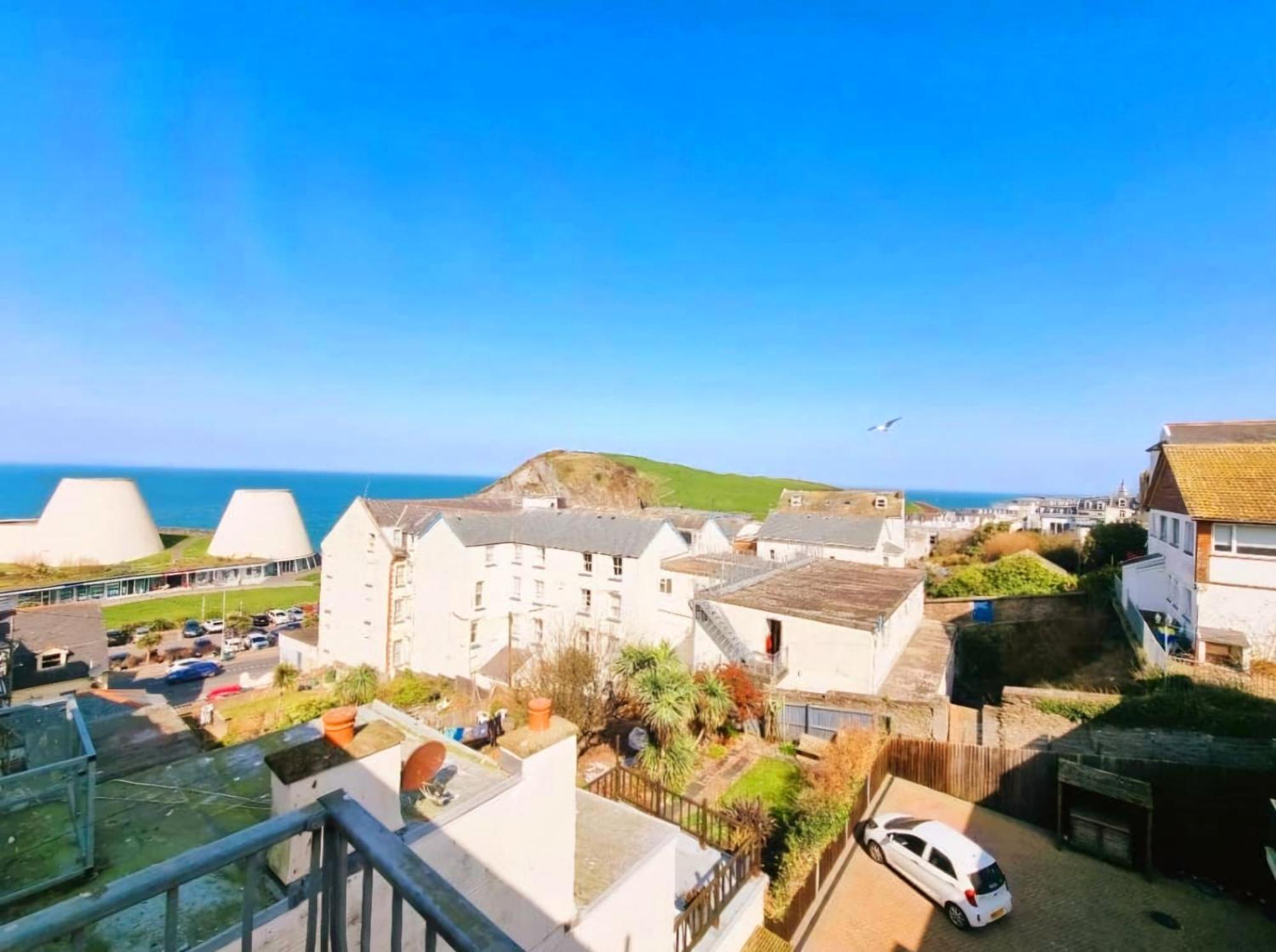 Sea Views, Big 2 Bed Flat Close To Beach & Harbour Ilfracombe Esterno foto